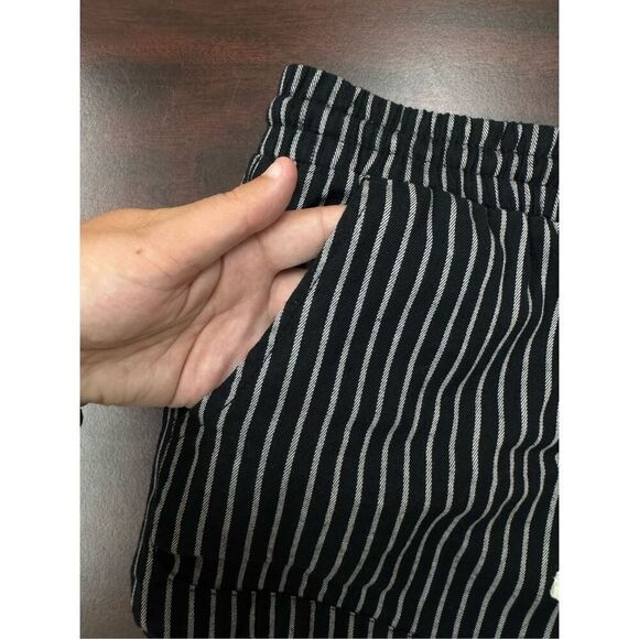 Billabong Stripe Black Shorts with Pocket Size Small - Picture 2 of 7